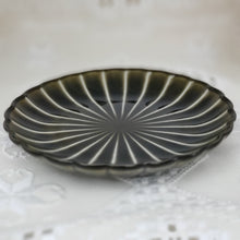 Load image into Gallery viewer, Mino ware - Giyaman Serving Plate
