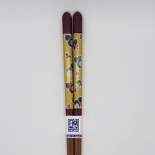 Load image into Gallery viewer, Wakasa Paint Kutani Design Chopsticks
